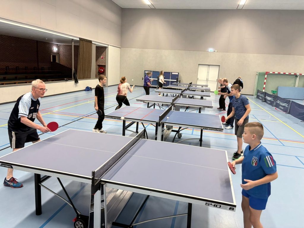 Tafeltennis in de sporthal